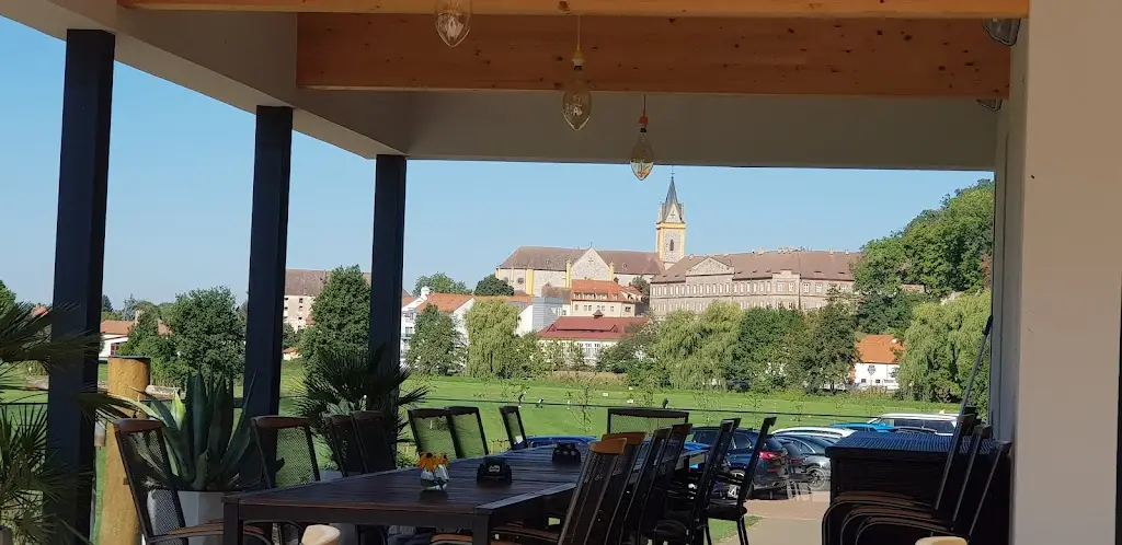 La Cantina del Golf ristorante a Hluboká nad Vltavou