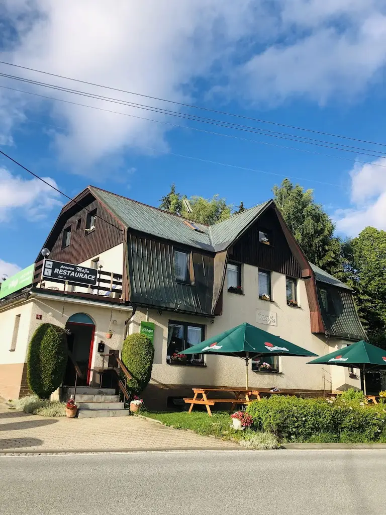 Restaurace a penzion Mája_Benecko_slider_image_3