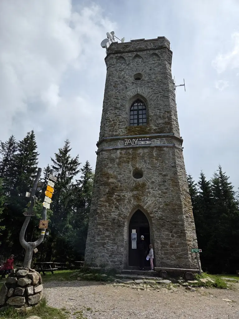 Zaly Baude_Benecko_slider_image_3