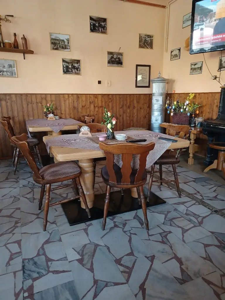 Pivnice Radnice Cvikov ristorante a Cvikov