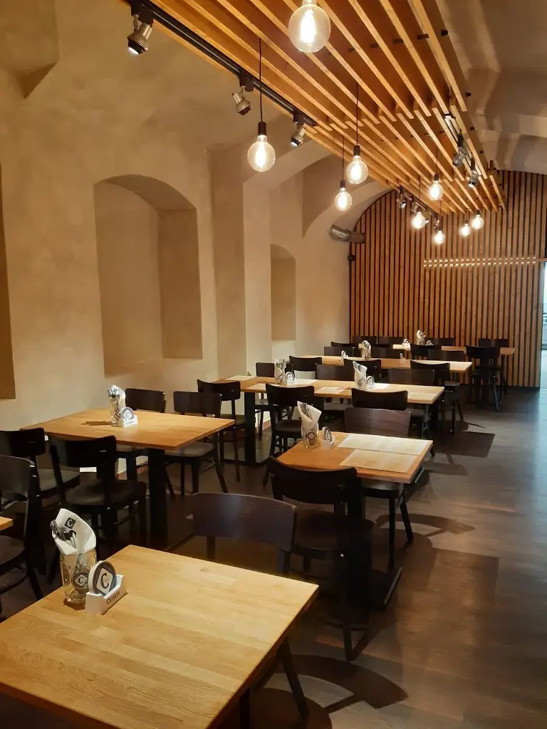 Pivovarská restaurace Sladovna restaurant in Cvikov