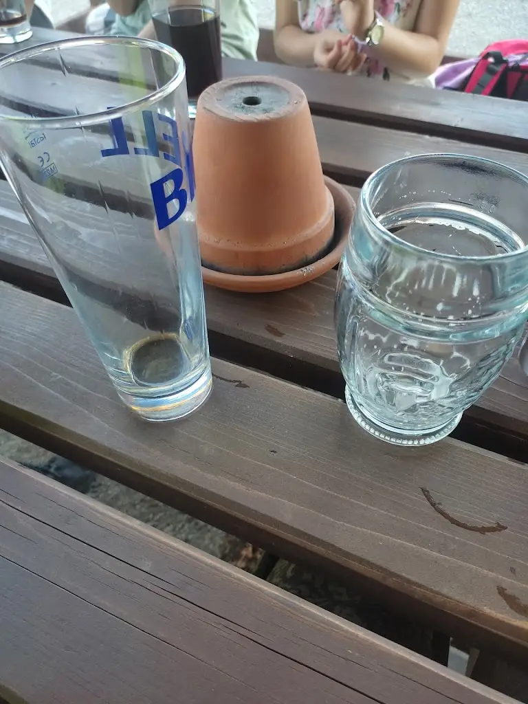 Tobiáš Velinský_Hospoda Obecní úřad_Cvikov_review