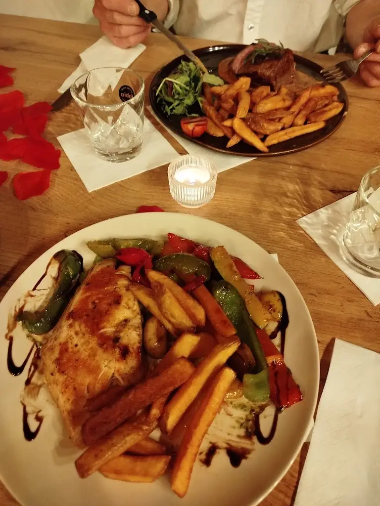 Věra Bělinová_Restaurace Gloria_Chrastava_review