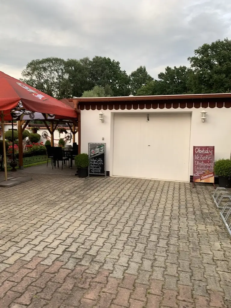 Restaurace Satelit_Chrastava_slider_image_3