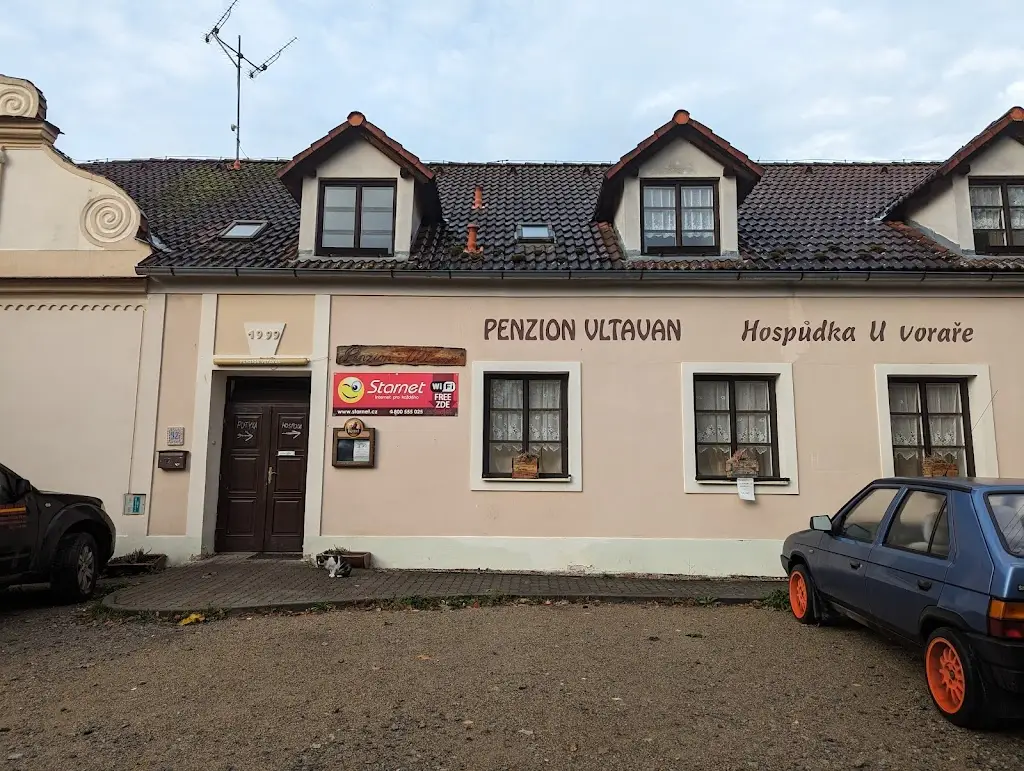 Jarmila Válková_Hospůdka u Voraře_Hluboká nad Vltavou_review