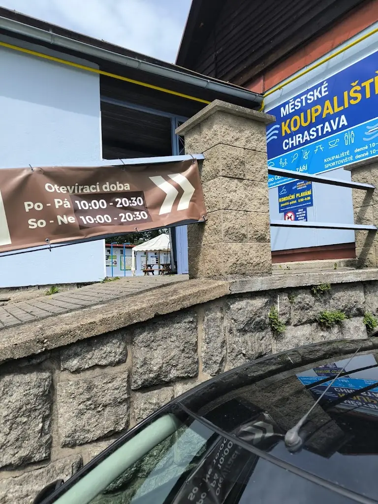Bistro Koupaliště Chrastava ristorante a Chrastava