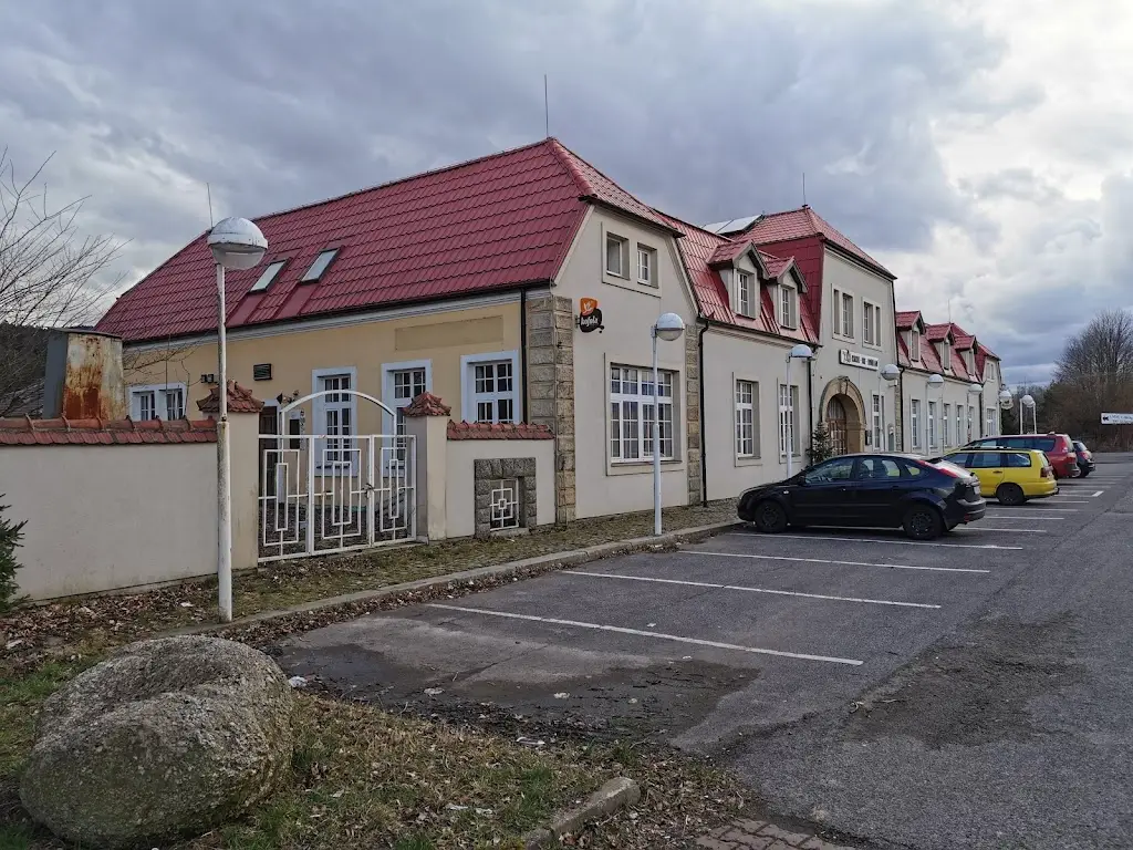 Hotel a restaurace Zámeček ristorante a Chrastava