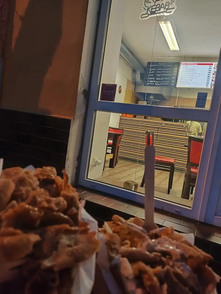 smART_Miro Kebab & Pizza_Chrastava_review