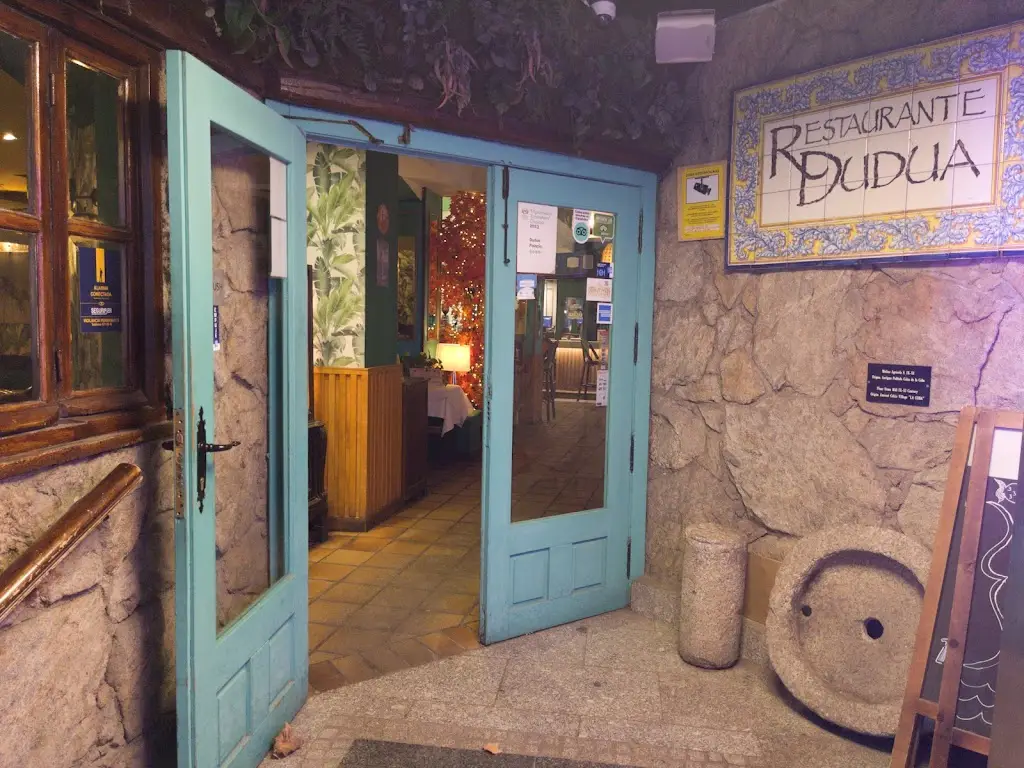 Dudua Palacio - Restaurante de cocina mediterránea en el centro de Madrid_Dubá_slider_image_3