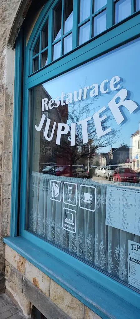 Mgr. Eliška Kalová FOSTRA_Eva KORBELÁŘOVÁ - Jupiter gril_Vrchlabí_review