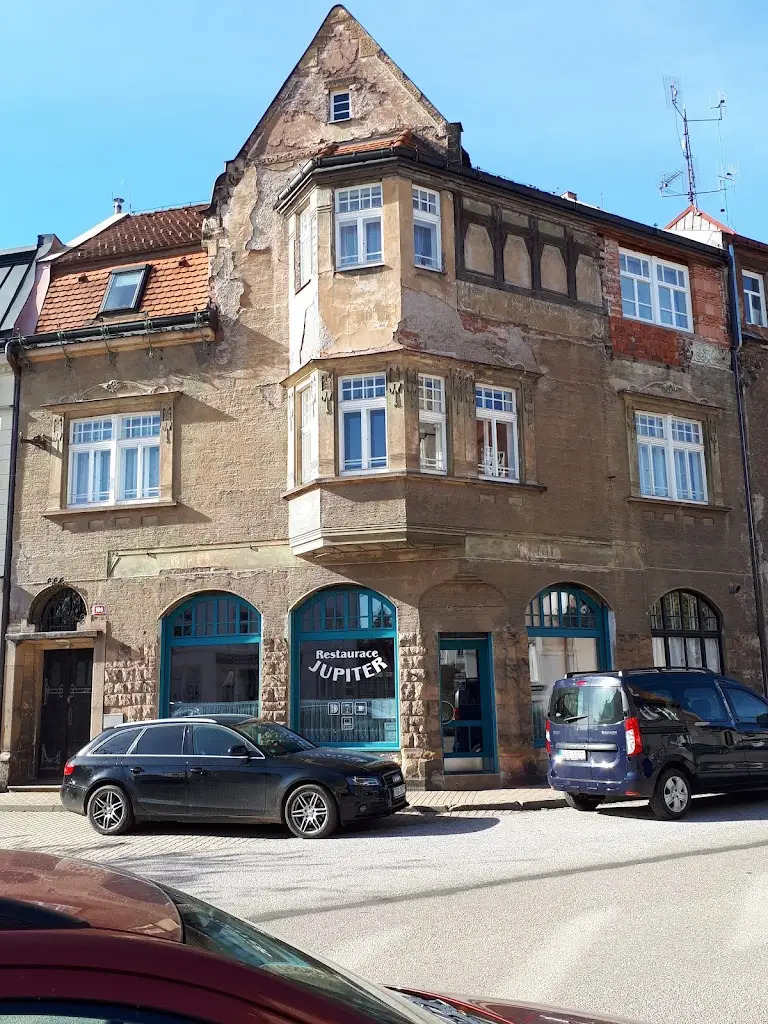 Eva KORBELÁŘOVÁ - Jupiter gril_Vrchlabí_slider_image_2