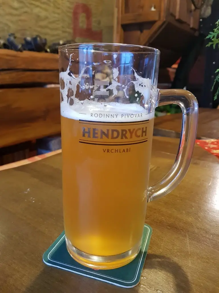 Dennis Appels_Restaurace Car Club_Vrchlabí_review