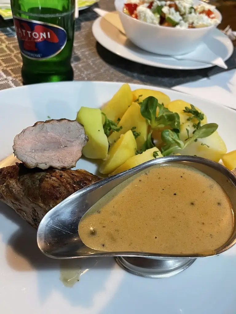 Eunate Arruti_Restaurace Car Club_Vrchlabí_review