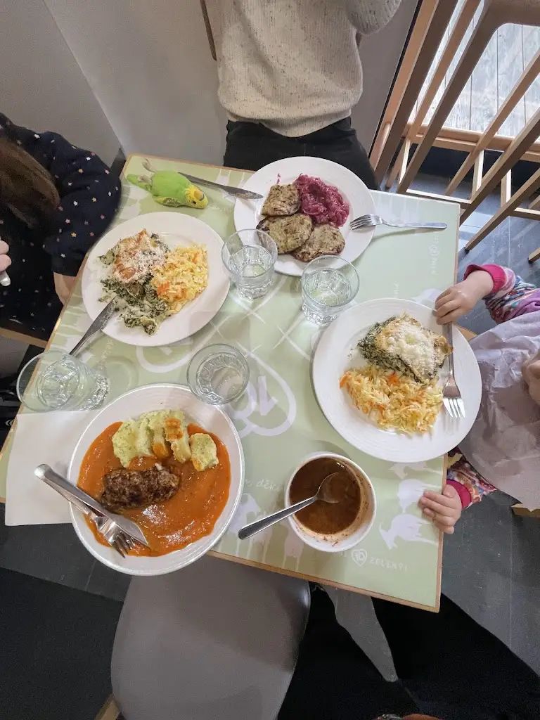 Petra Vlachová_Kozí Plácek 127_Vrchlabí_review