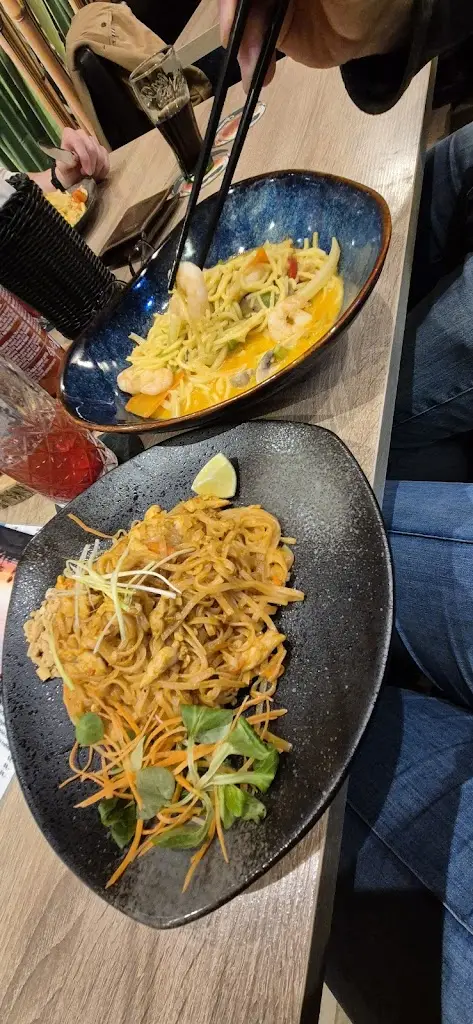 Asta Hoefener_Viet Thai_Vrchlabí_review