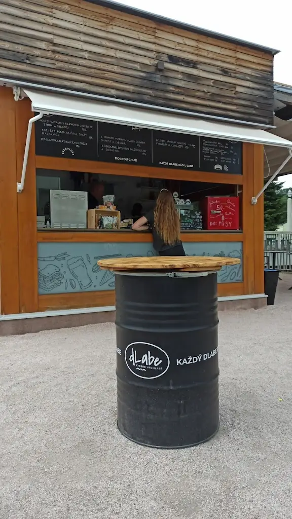 Vildana Ustovic_Kiosek dLabe_Vrchlabí_review