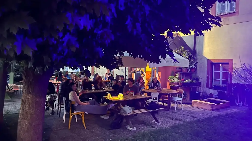 The Old School pivnice ristorante a Vrchlabí