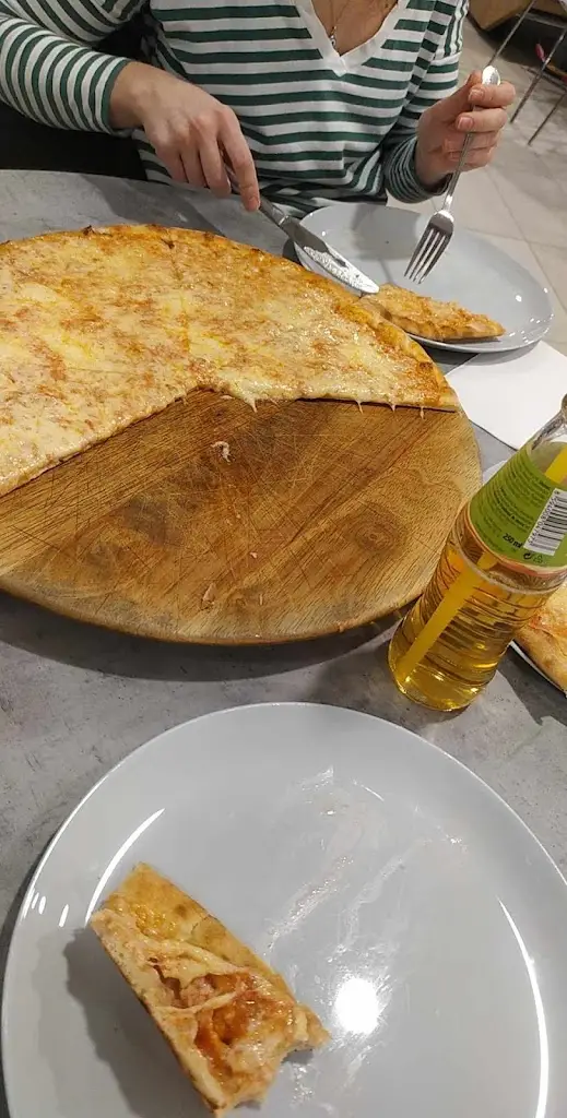 Aleš Holý_Pizza Calabria - Aquacentrum Vrchlabí_Vrchlabí_review