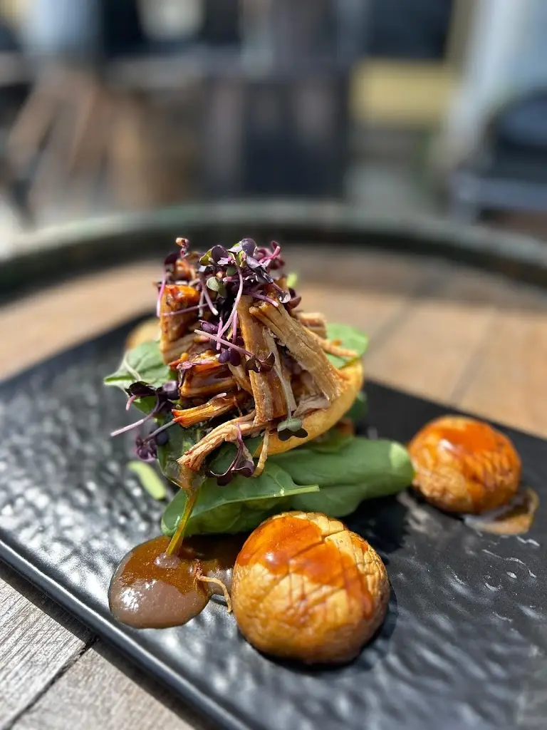 PivoBar na náplavce_Vrchlabí_slider_image_2