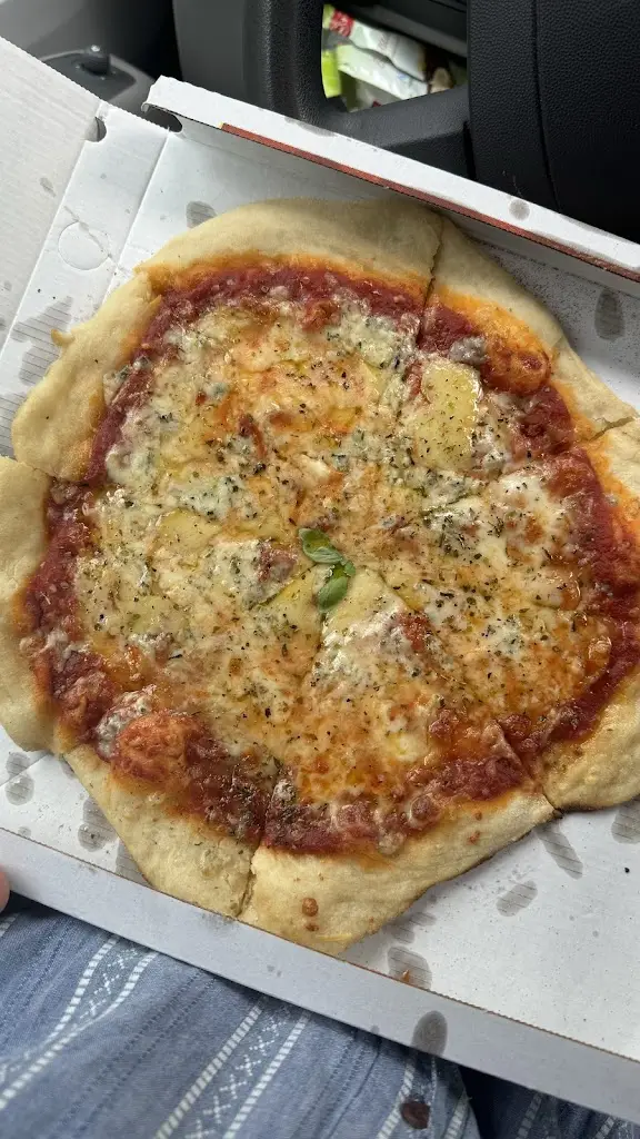 Leon van Kempen_Pizza Di Paulí_Vrchlabí_review
