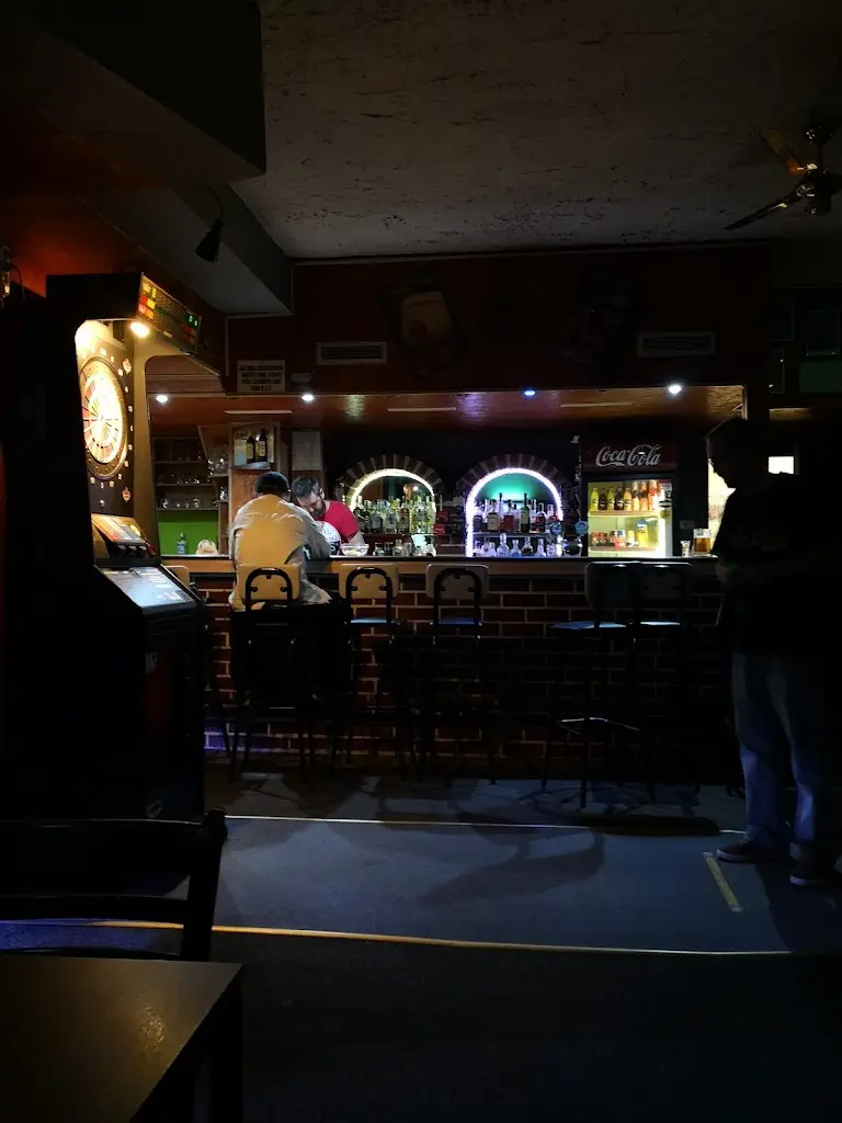 jaroslav moravec_Rally Bar_Vrchlabí_review