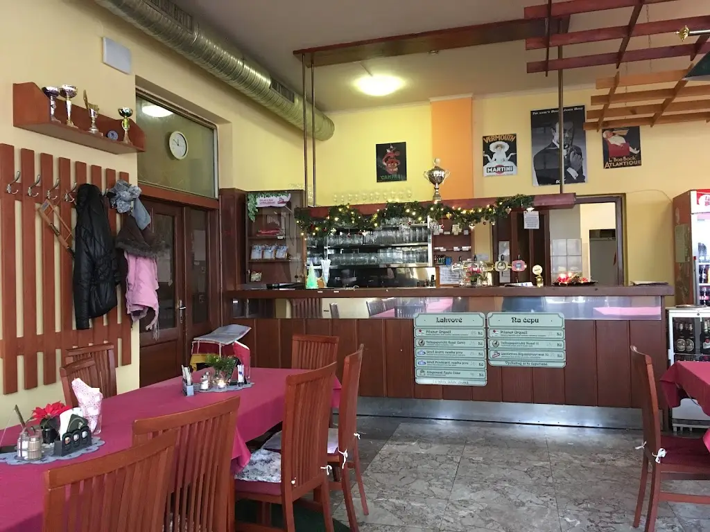 Yiannis Rossopoulos_Restaurace, Vinárna, Ubytování Beseda_Frýdlant_review