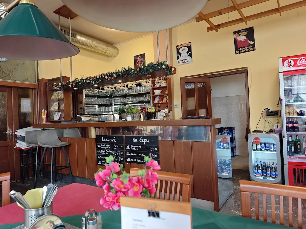 Petr Landa_Restaurace, Vinárna, Ubytování Beseda_Frýdlant_review