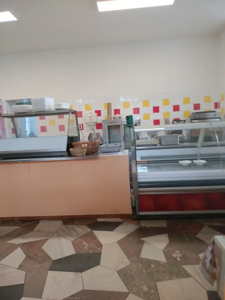 Jídelna Nádrazi_Frýdlant_slider_image_1