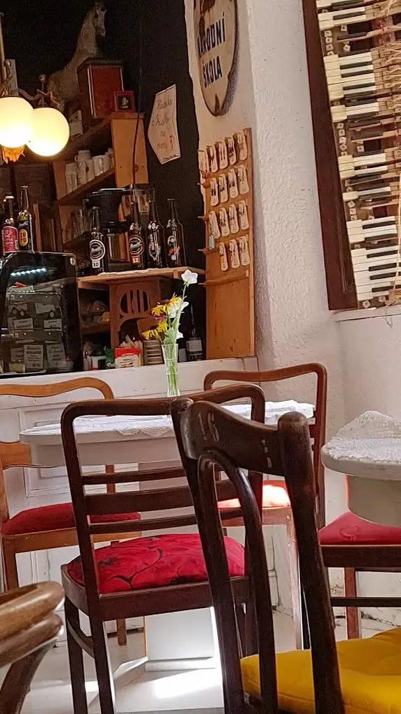 CAFÉ Jazzová Osvěžovna_Frýdlant_slider_image_2