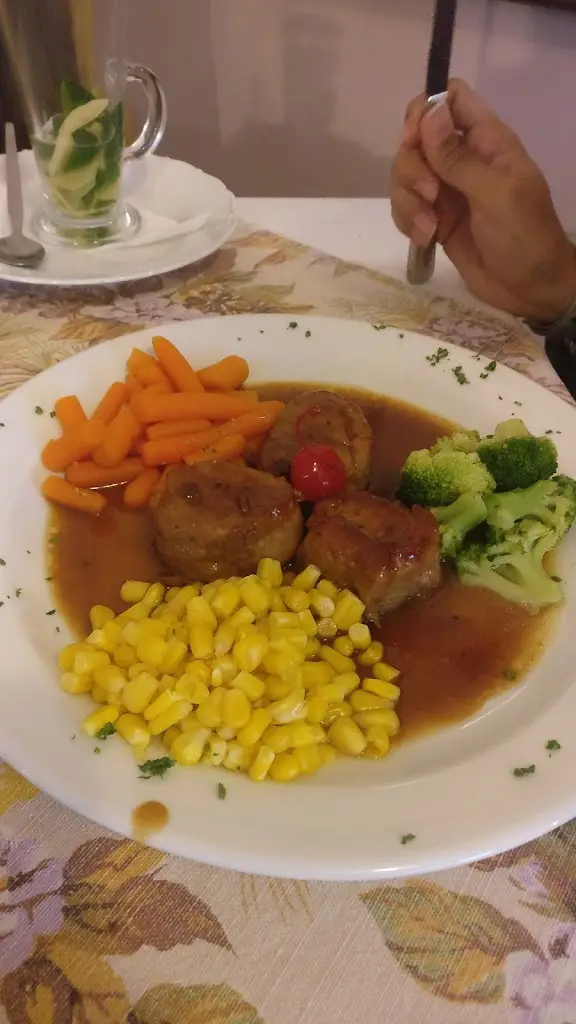 Javier Menéndez Platas_Restaurant U Doušů_Doksy_review