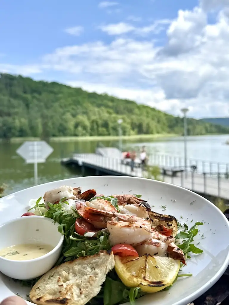 Restaurace Nad jezerem_Doksy_slider_image_2