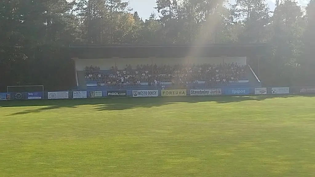 Restaurace "Na hřišti" ristorante a Doksy