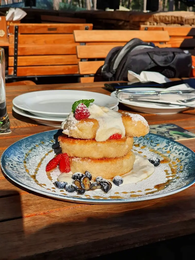 Kiosek u přístaviště_Doksy_slider_image_2