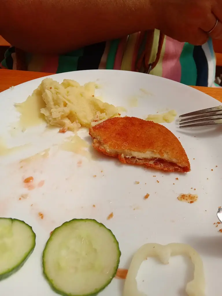 Jaky Petřík_Občerstvení Jachta_Doksy_recensione