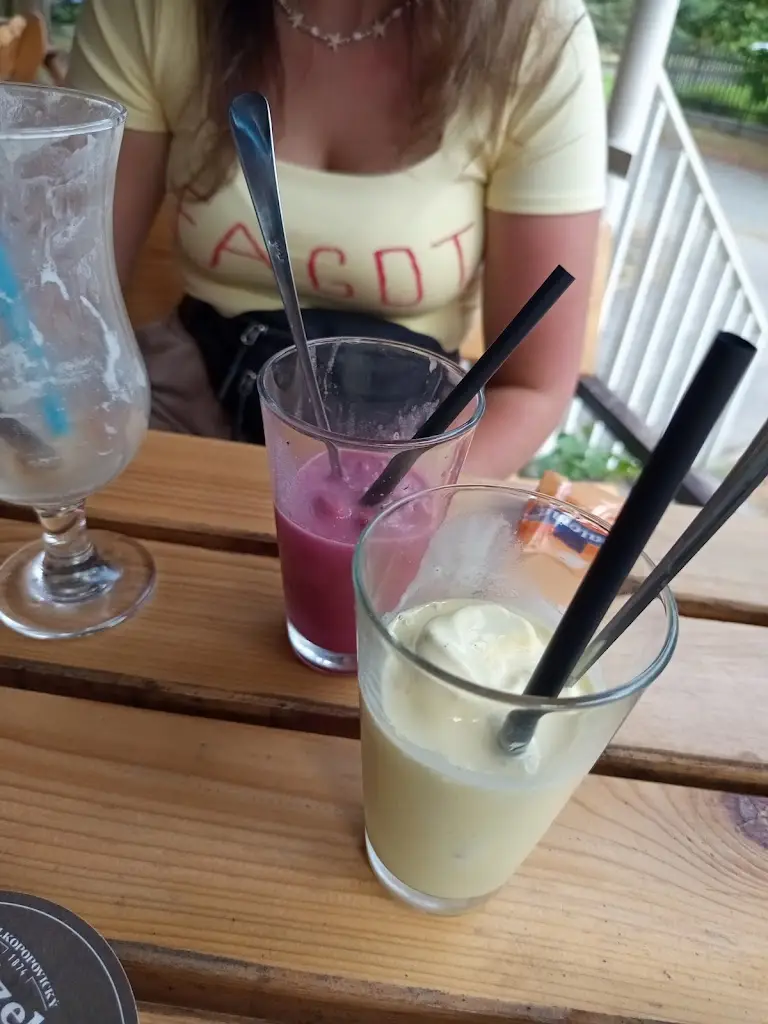 Králičí Hop Broumov_Café a zmrzlina Saturnin_Doksy_review