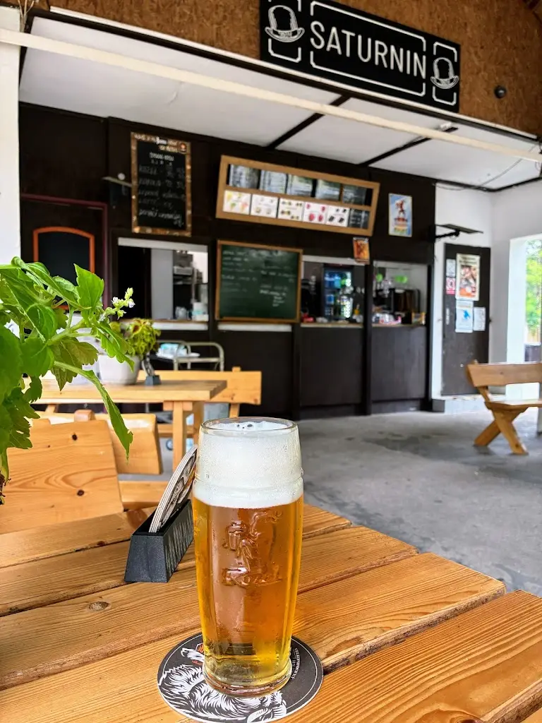 Café a zmrzlina Saturnin_Doksy_slider_image_2