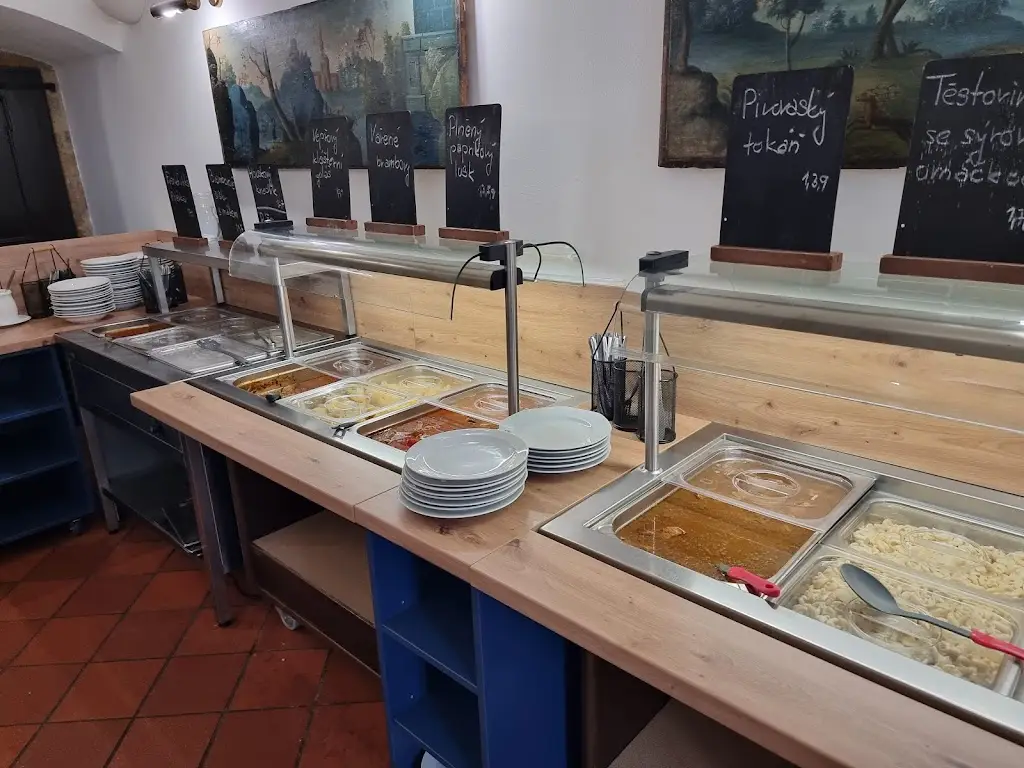 Milan Keršláger_Abbey Inn_Hejnice_review