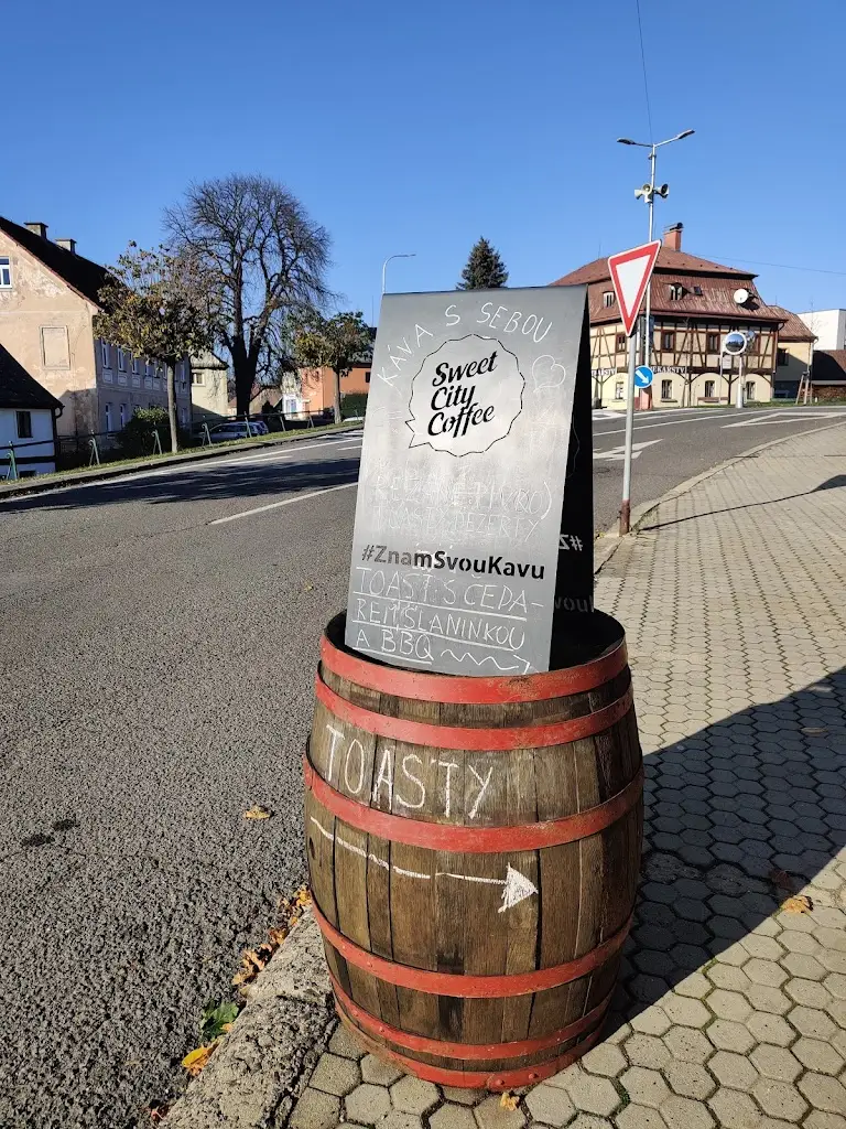 Luboš Květ_Bike&Coffee House_Hejnice_review