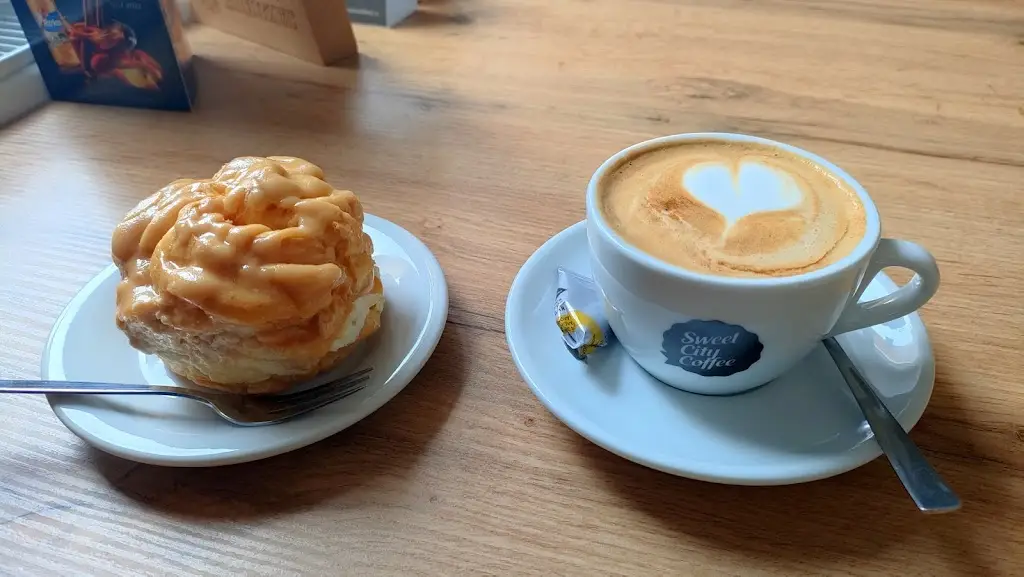 Yonatan Shainfeld_Bike&Coffee House_Hejnice_review