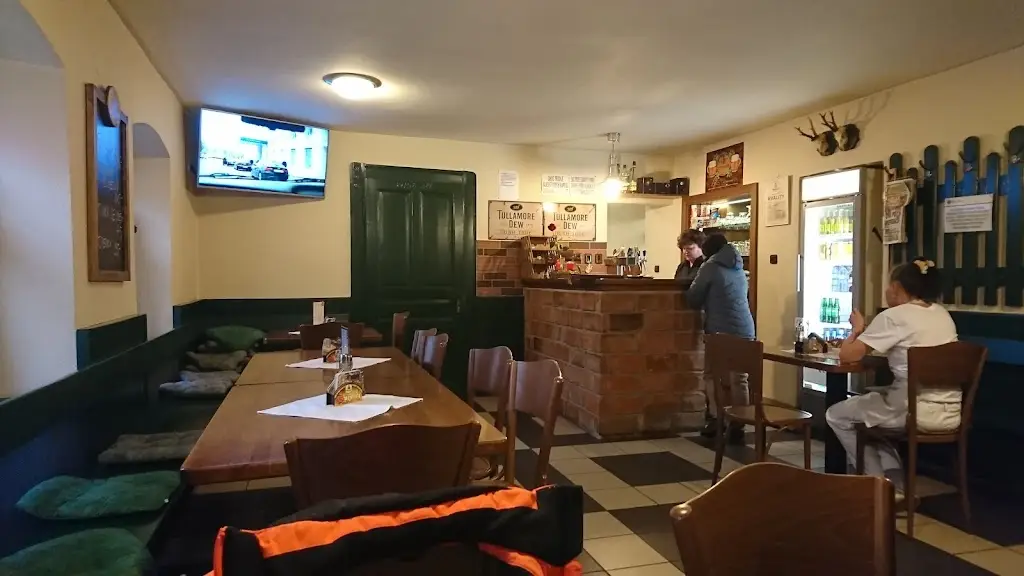 Restaurace Pod kostelem restaurant in Hodkovice nad Mohelkou