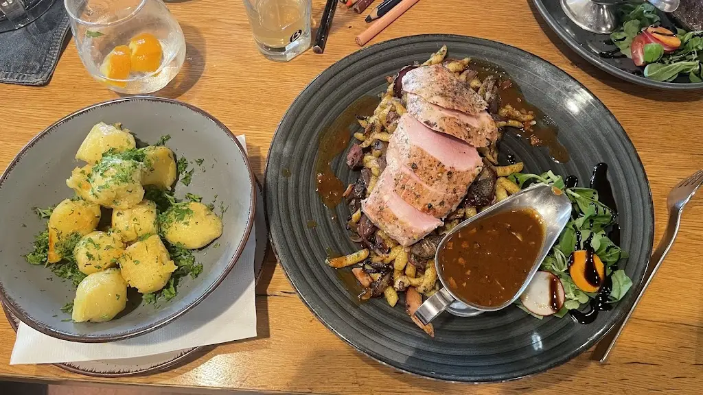 Maciej Horeglad_Restaurace David_Harrachov_review