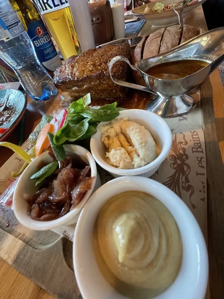 Mikolaj Lewandowski_Restaurace David_Harrachov_review