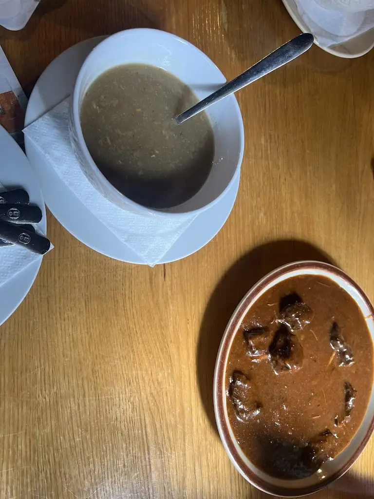 Mo Ran_Mumlavská Bouda_Harrachov_review