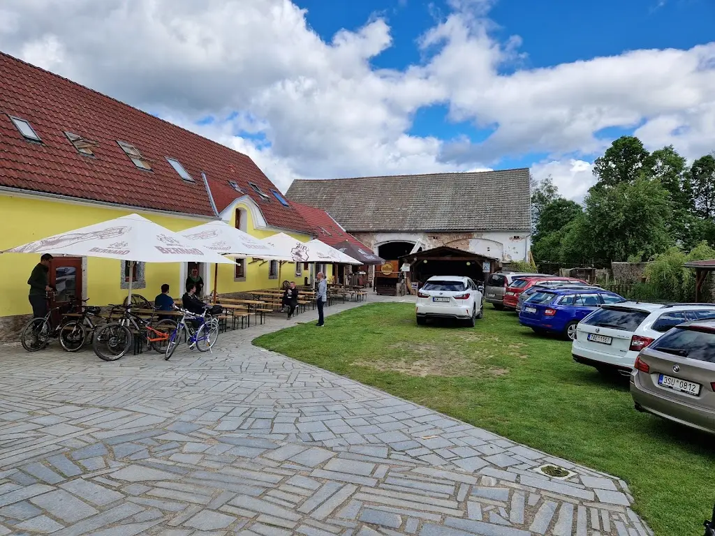 U Čiláka restaurace_Blatná_slider_image_3