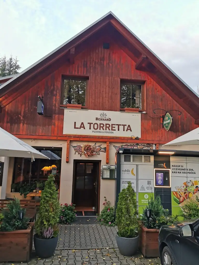 Pizzeria La Torretta restaurant in Harrachov