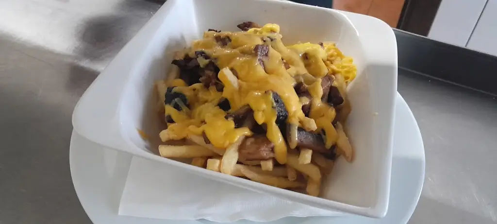 Grill a restaurace U Myšáka restaurant in Harrachov