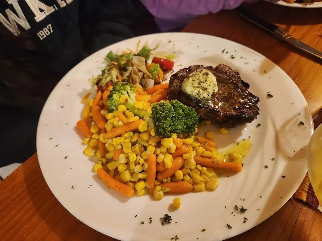 Steak Pub U Medvěda_Jablonec nad Jizerou_slider_image_2