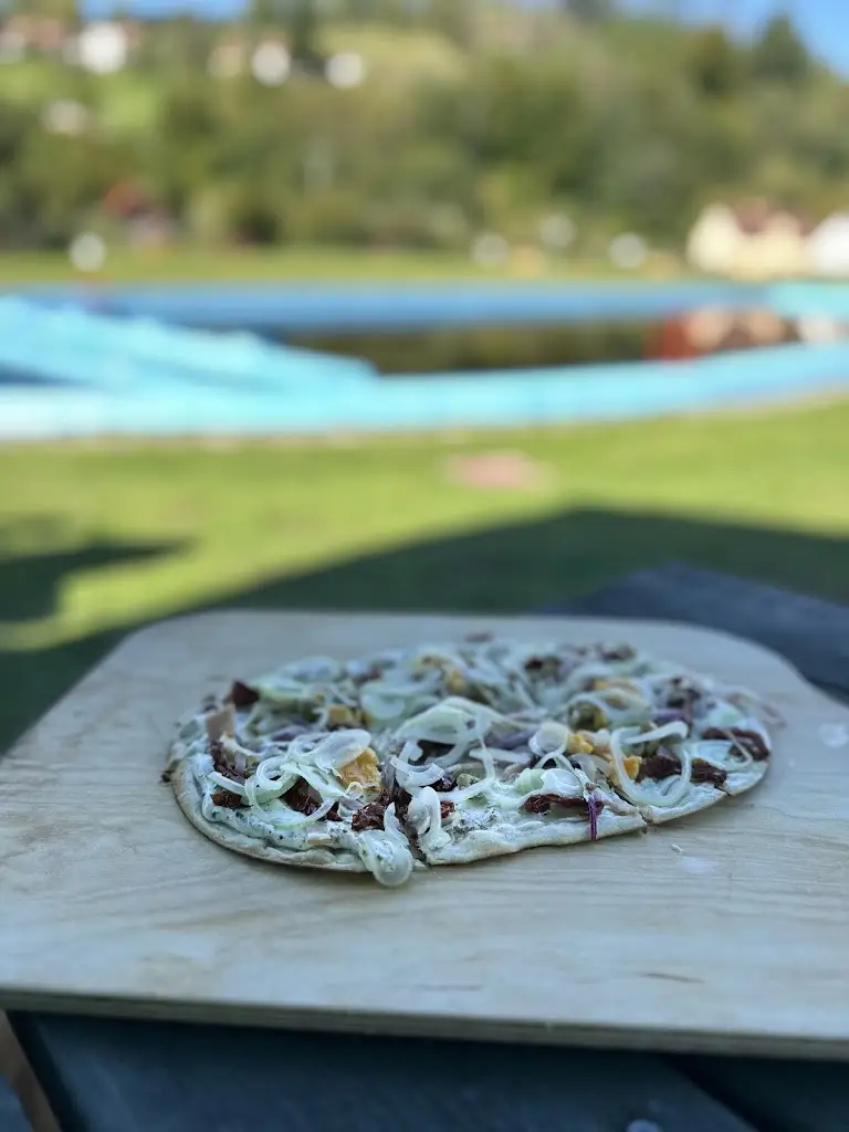 Katka Schneiderová_Bistro u Koupaliště_Jablonec nad Jizerou_review