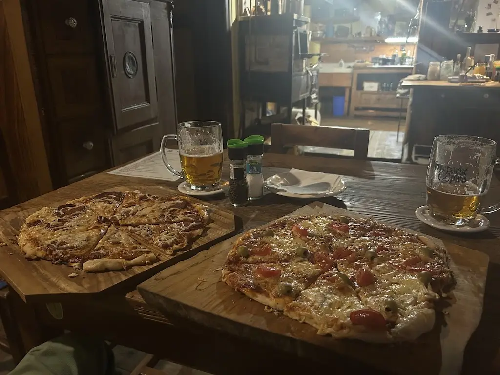 Tom Wesstein_Pizzerie U Kouzelníka_Jablonec nad Jizerou_review
