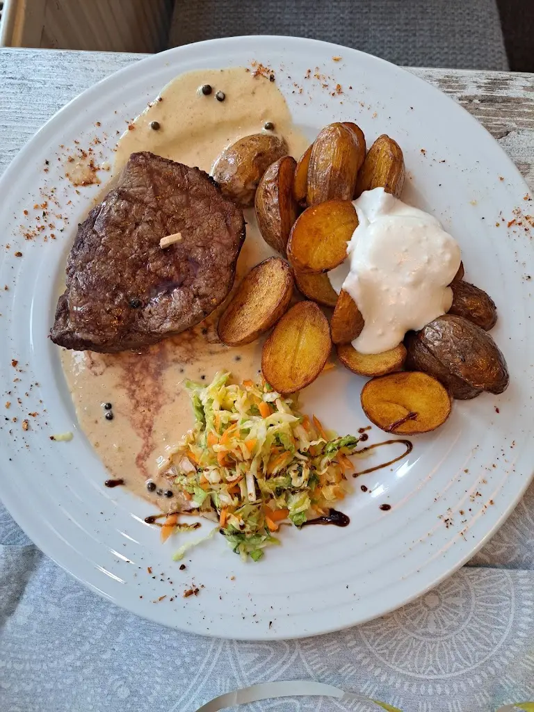 Lidový dům Restaurant_Hrádek nad Nisou_slider_image_2